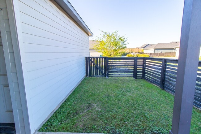 Building Photo - 18610 Parkland Square Pl