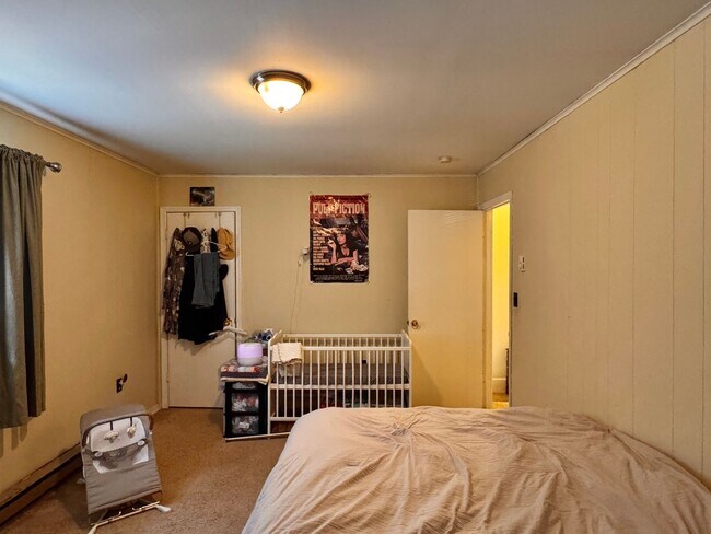 Building Photo - 800 Castalia St