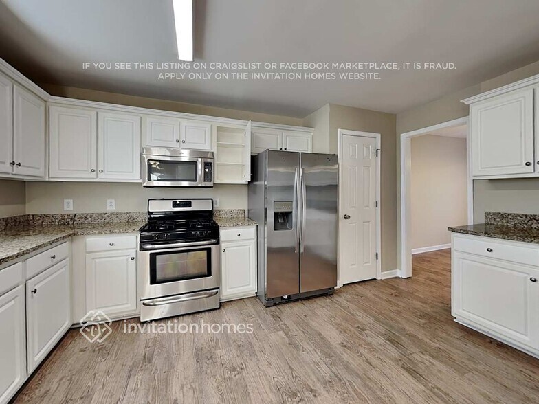 Building Photo - 2046 Arbor Forest Dr SW