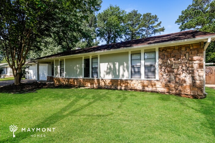 Building Photo - 216 Shenandoah Rd N