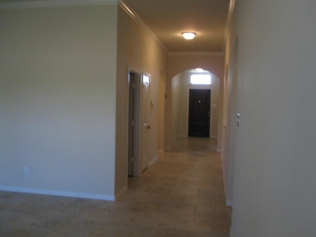 Building Photo - 370 Evening Star