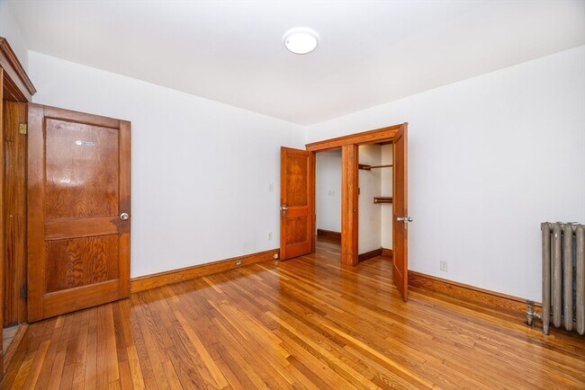 Building Photo - 17 Puritan Rd