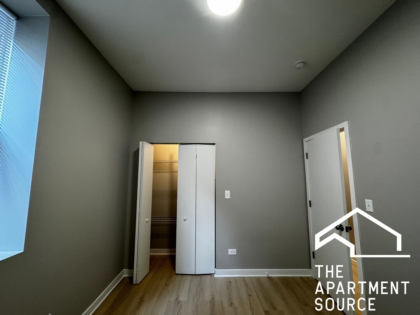 Building Photo - 4007 W School St