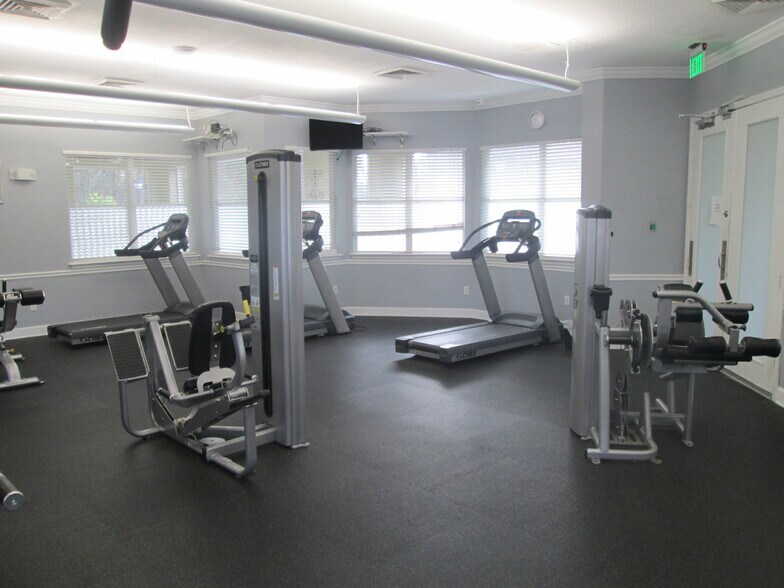 Fitness Center - 802 Crest Pines Dr