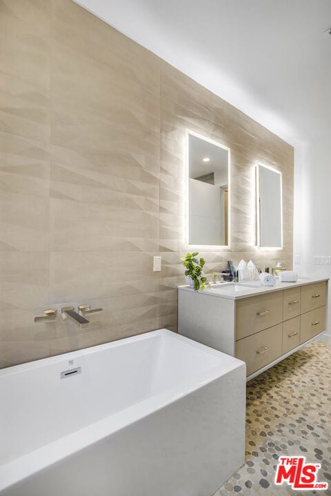 Building Photo - 10563 Ashton Ave