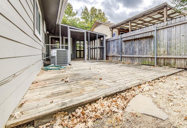 Building Photo - 12925 Covington Trail