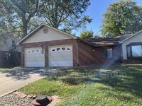 Building Photo - 9 Old Orchard Ln