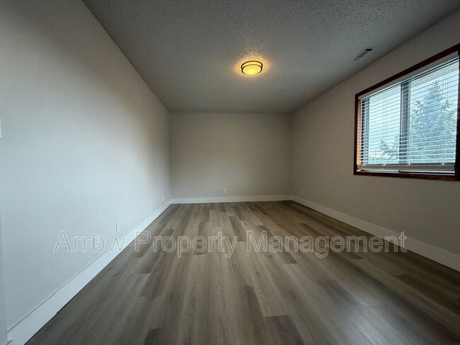 Building Photo - 2340 N 44th St