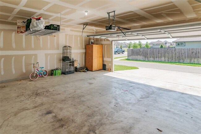 Building Photo - 101 Englenook Dr