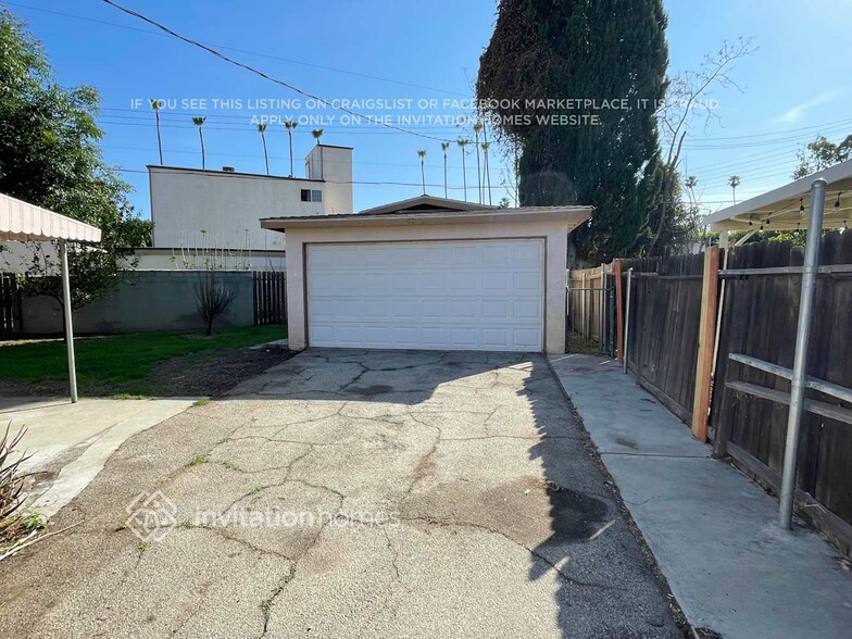 Building Photo - 19038 Cantlay St