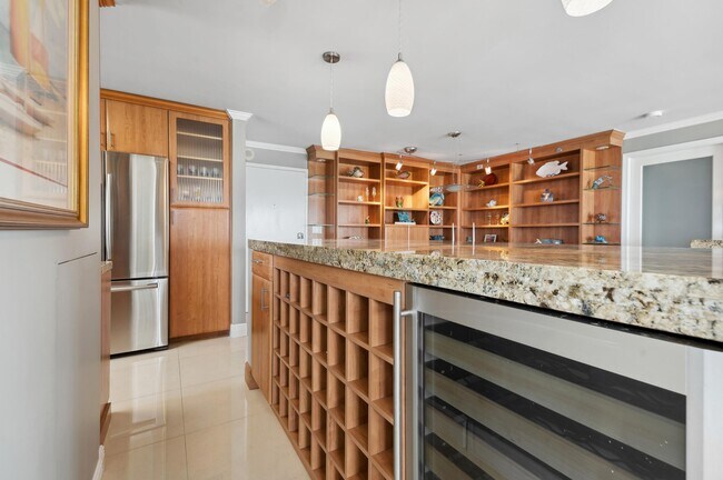 Building Photo - 4505 S Ocean Blvd