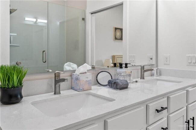 Building Photo - 25 West St