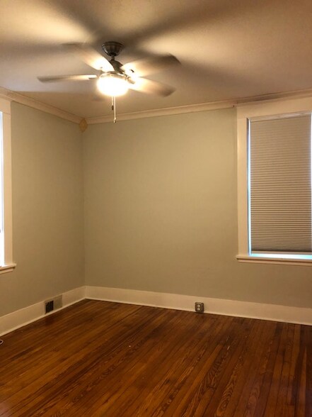 Building Photo - 260 Academy Ave