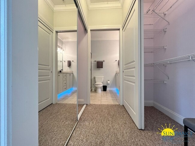 Building Photo - Beautiful Partially Furnished Condo in Downtown Fort Walton Beach!