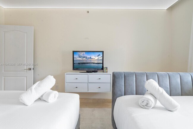 Building Photo - 17555 Atlantic Blvd