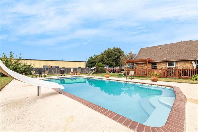 Building Photo - 3674 TX-243