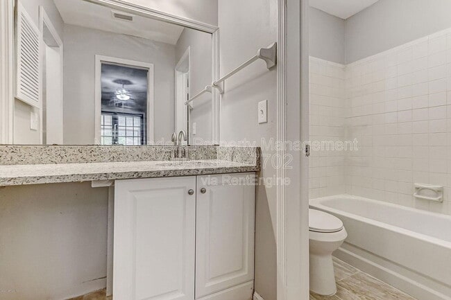 Building Photo - 1758 Alder Dr