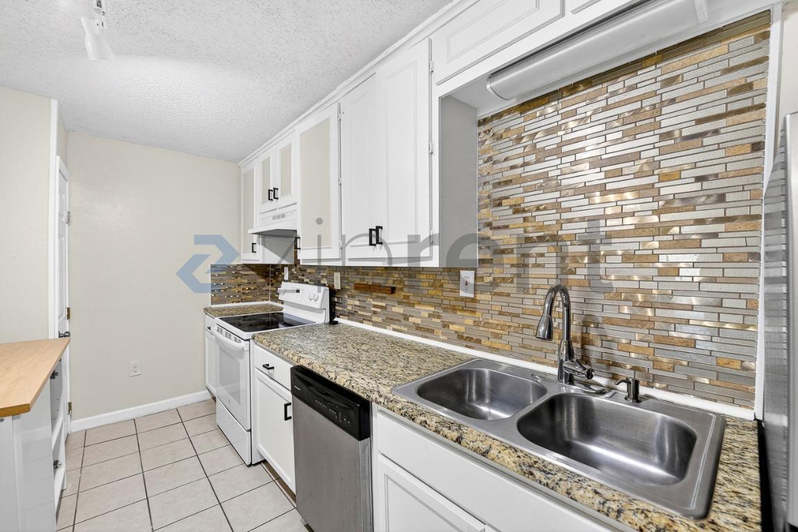 Building Photo - 1731 Morris St