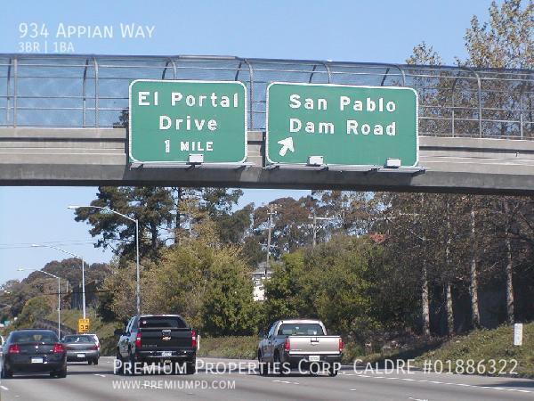 Building Photo - 934 Appian Way