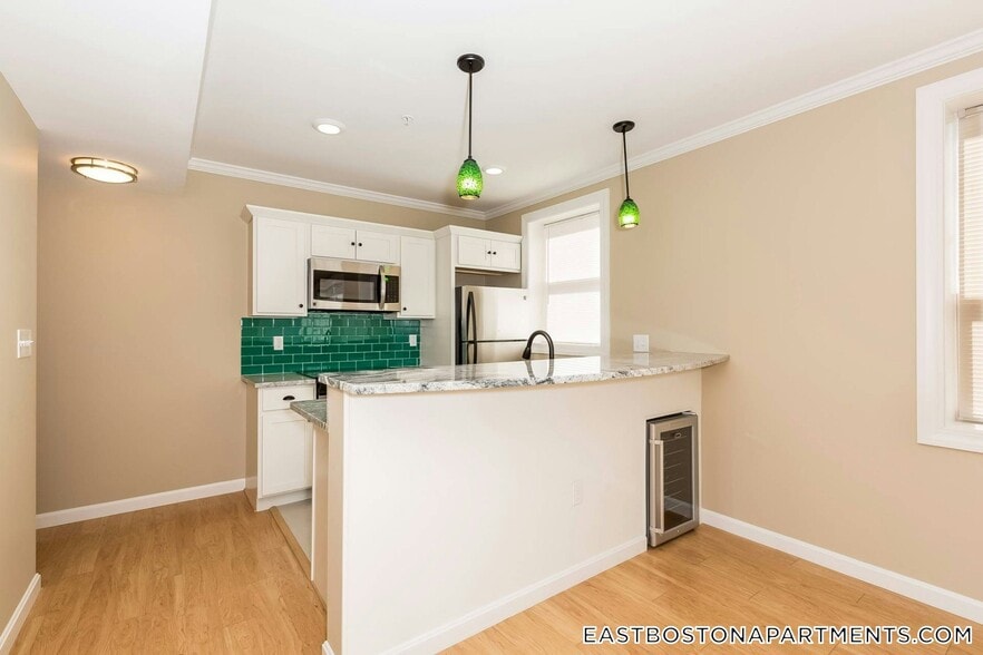 Building Photo - 34 Decatur St