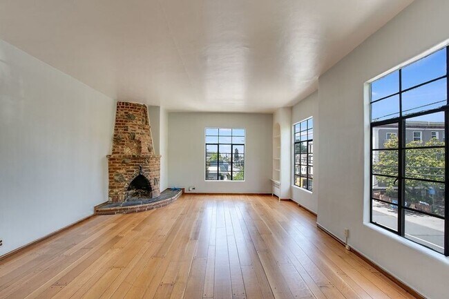 Building Photo - 2338 Channing Way