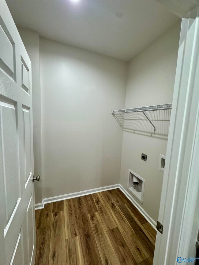 Building Photo - 16592 Jamilynn Dr
