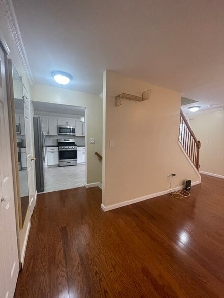 Building Photo - 92 Callahan Ct
