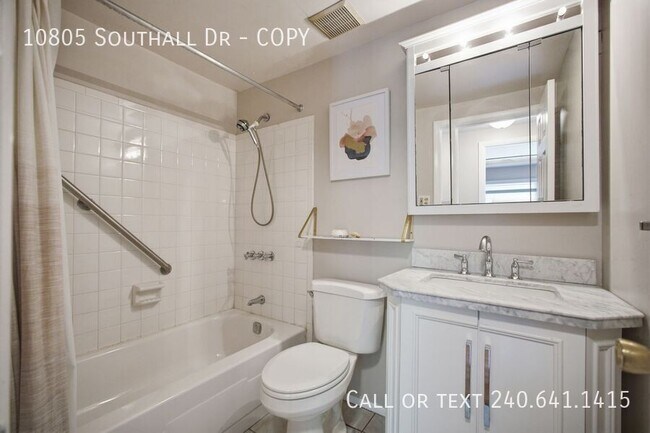 Building Photo - 10805 Southall Dr