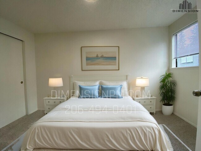 Interior Photo - Olympia Townhouses - 211 Pattison