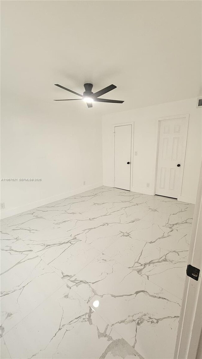 Building Photo - 7085 W Sunrise Blvd