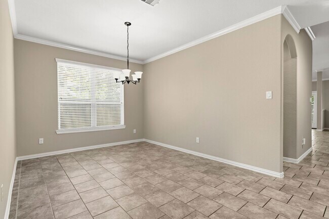 Building Photo - 34 Sawbridge Cir