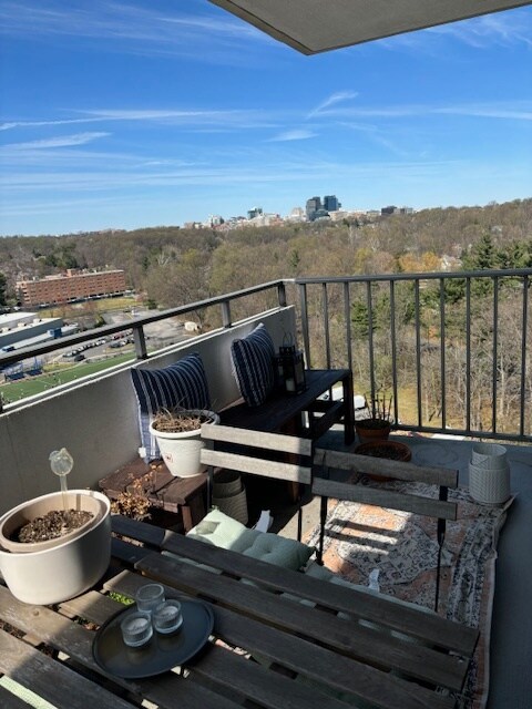 Building Photo - 5101 River Rd