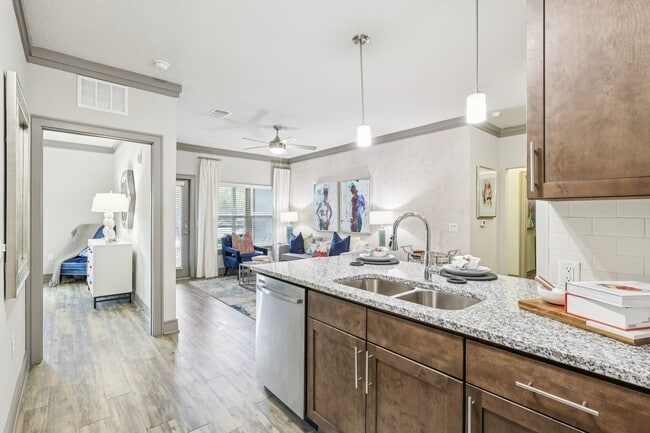 Building Photo - Cortland World Gateway