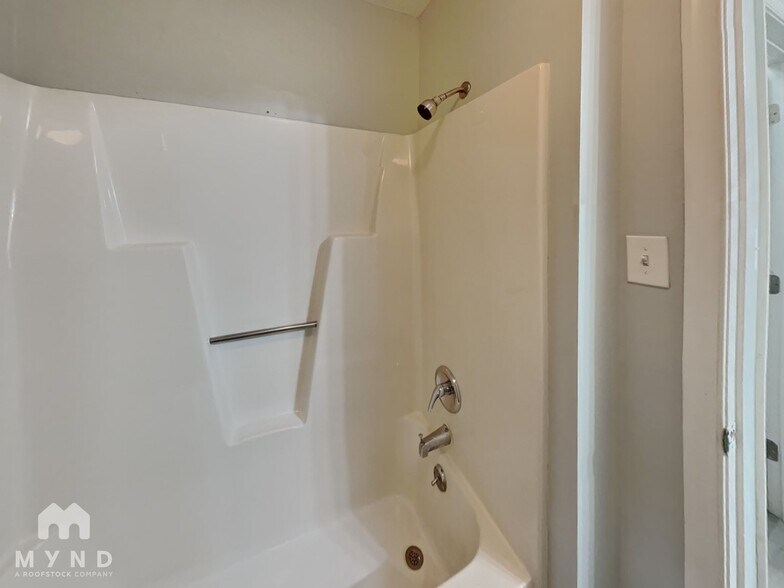 Building Photo - 3677 Wickersham Way