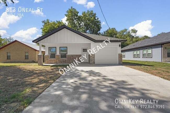 Primary Photo - 813 Oneal St