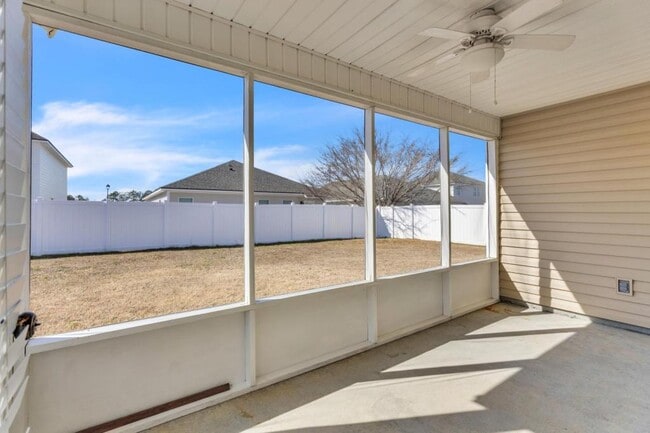 Building Photo - 5073 Branch Point Dr