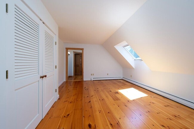 Building Photo - Gorgeous Harpswell Waterfront Property for...