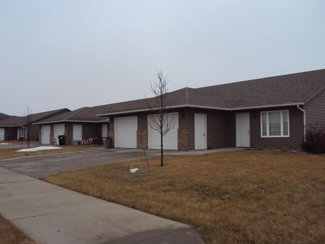 Primary Photo - 1012 N Main Ave