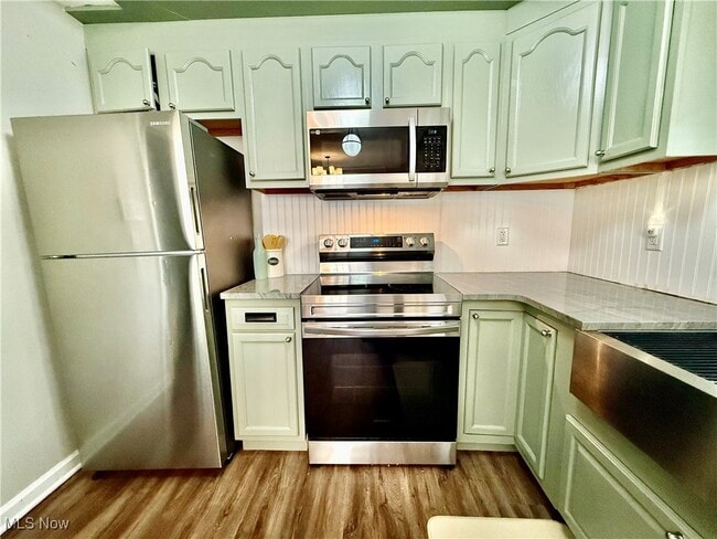 Building Photo - 1206 Foster Ave