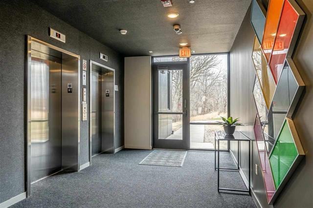 Building Photo - 1 University Way