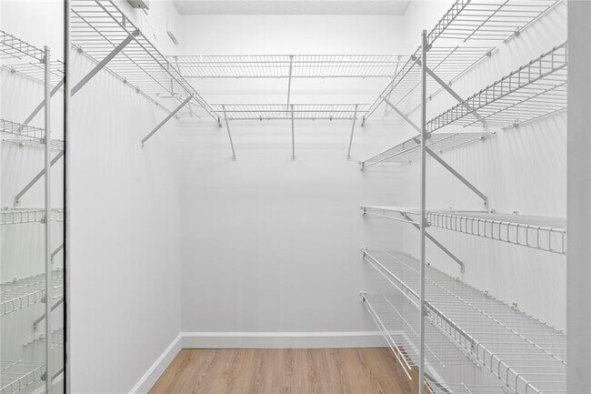 Building Photo - 9537 Weldon Cir