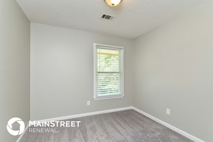 Building Photo - 353 Cimarron Way