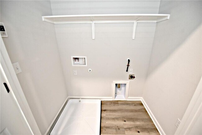 Building Photo - 13602 Defiance Pass