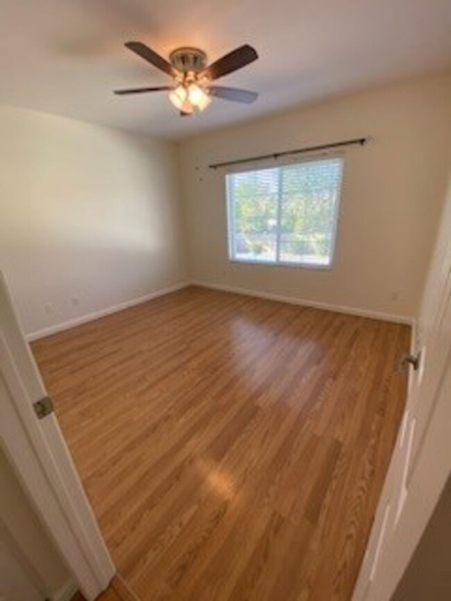 Building Photo - **MOVE-IN SPECIAL: 50% OFF 1ST MONTH RENT!...