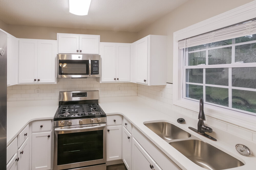 Building Photo - 11195 Knotty Pine Pl