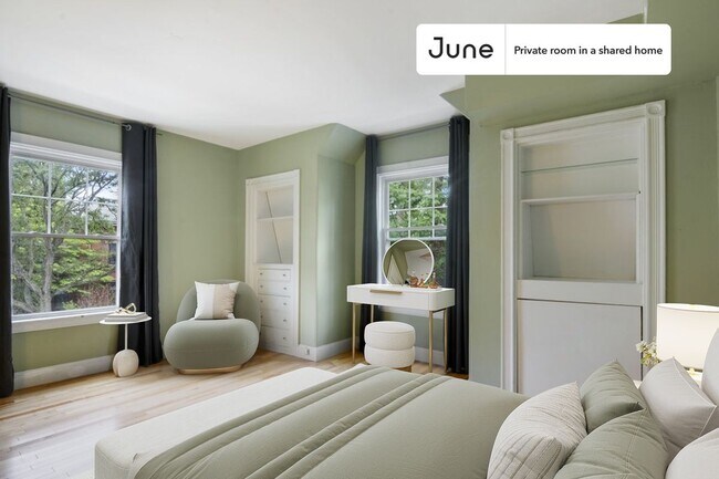 Primary Photo - Private bedroom in 7 bed/2.5 bath Home