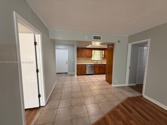 Building Photo - 2323 Linton Ridge Cir
