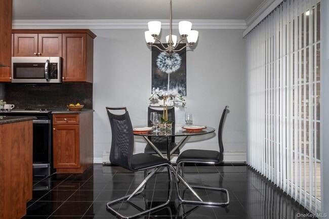 Building Photo - 16 Garfield Ave