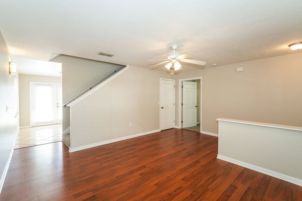Building Photo - 10334 Summerview Cir