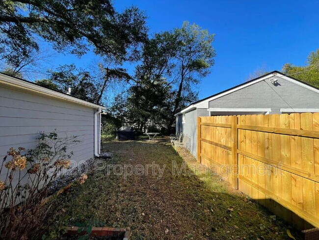 Building Photo - 3615 Phelts Dr